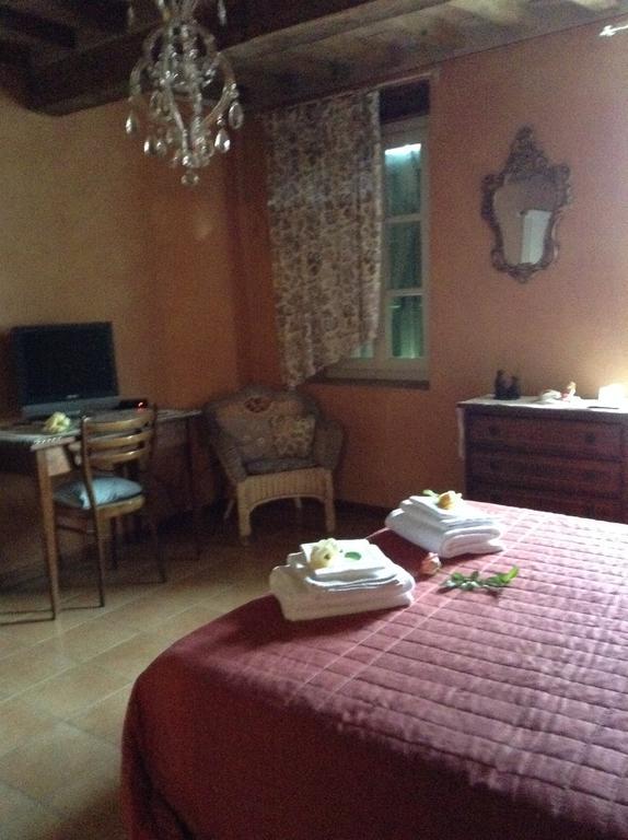 Agriturismo Il Gelso Traversetolo ภายนอก รูปภาพ