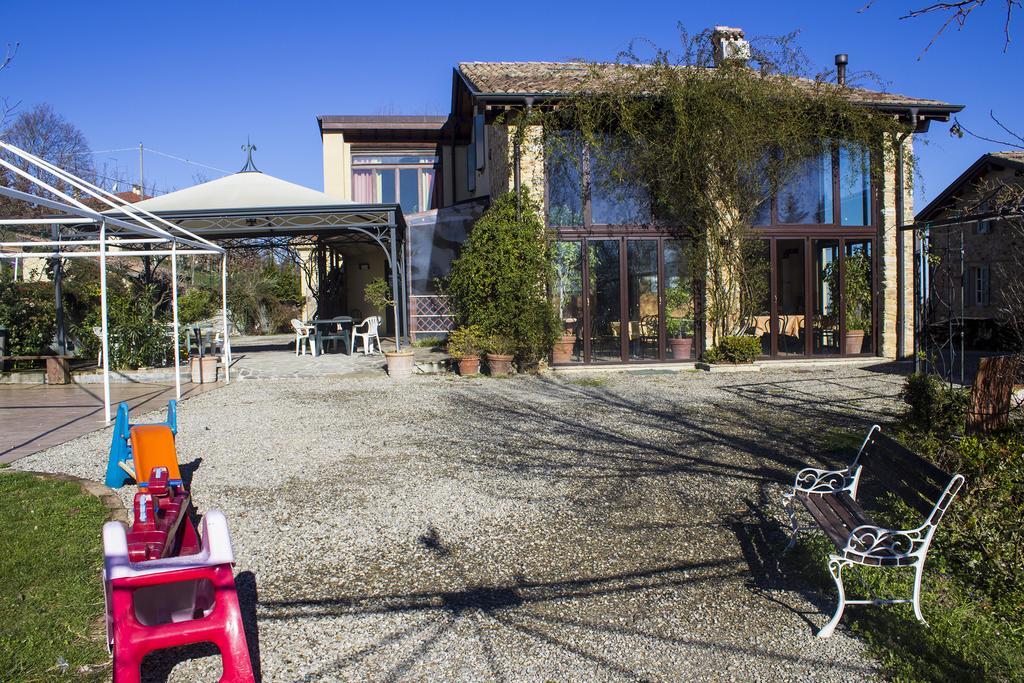 Agriturismo Il Gelso Traversetolo ภายนอก รูปภาพ